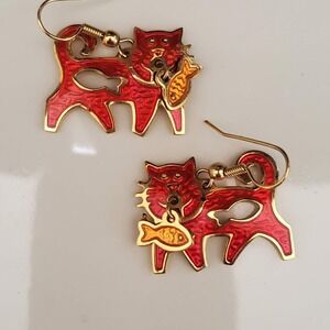 Vtg Edgar Berebi Cat with Fish‎ Dangle Earrings Gold Plate Red Enamel Unsigned
